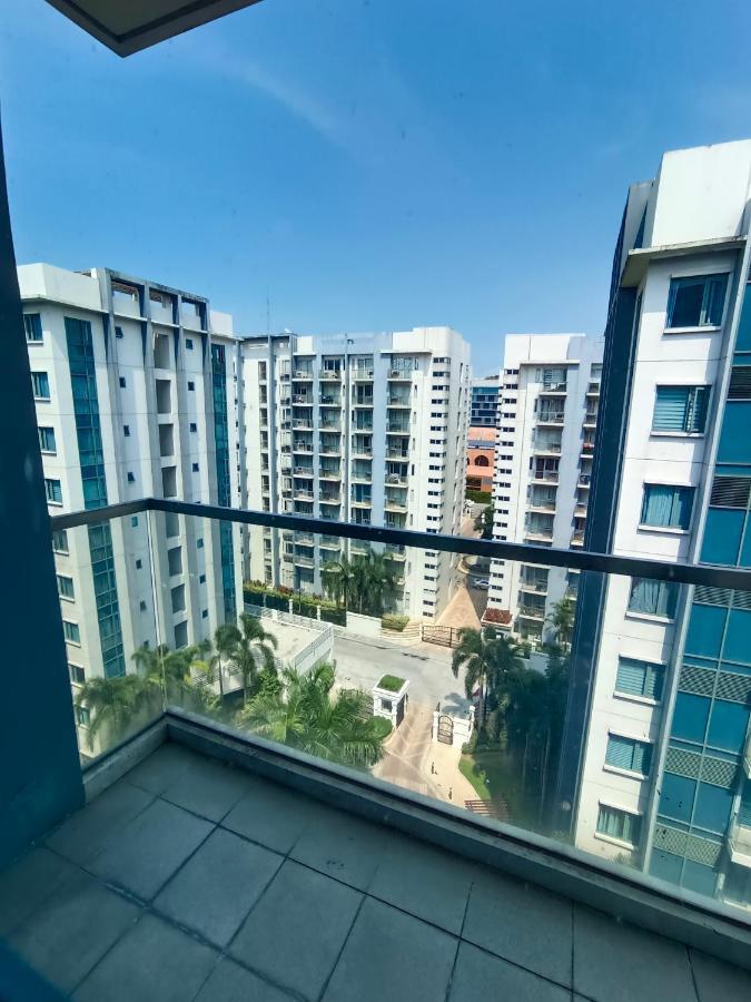 Palm Tree Two Villas Pasay Exterior foto